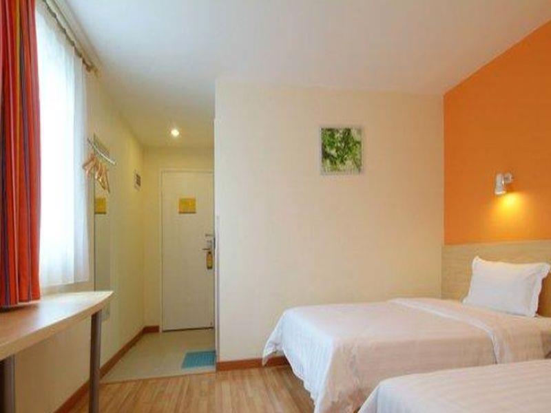 7 Days Inn Fuzhou Gandong Avenue Passenger Station Eksteriør billede